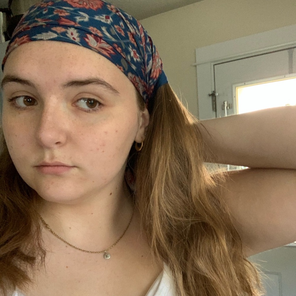 Beautiful patterned scarf - Picture 4 of 4
